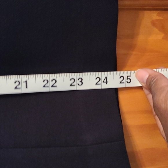 Ann Taylor Zippered Skirt - Picture 5 of 9